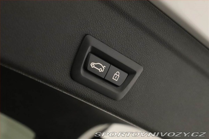 BMW X6 xDrive40i, ACC, Výhřev, K 2022