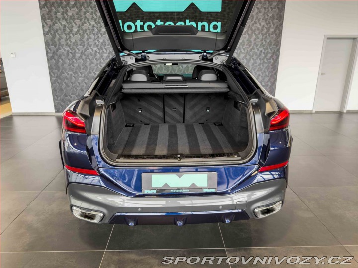 BMW X6 xDrive30d, Vzduch 2024