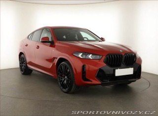 BMW X6 xDrive40i, M Paket, vzduc 2024