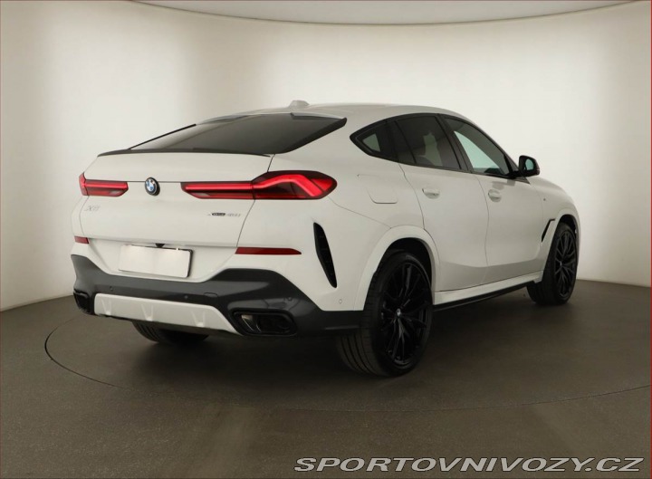 BMW X6 xDrive40i 2025