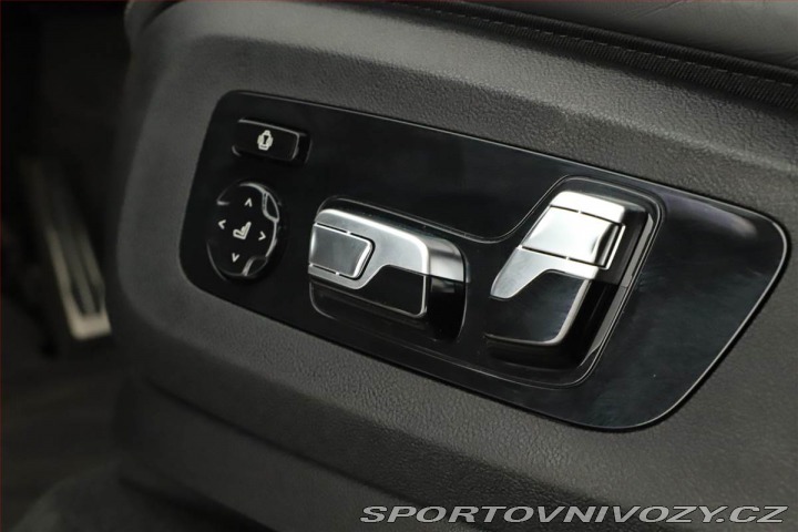 BMW X7 M60i, 7míst, Vzduch 2024