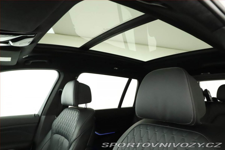 BMW X7 M60i, 7míst, Vzduch 2024