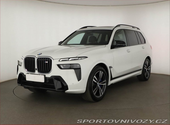 BMW X7 M60i, 7míst, Vzduch 2024