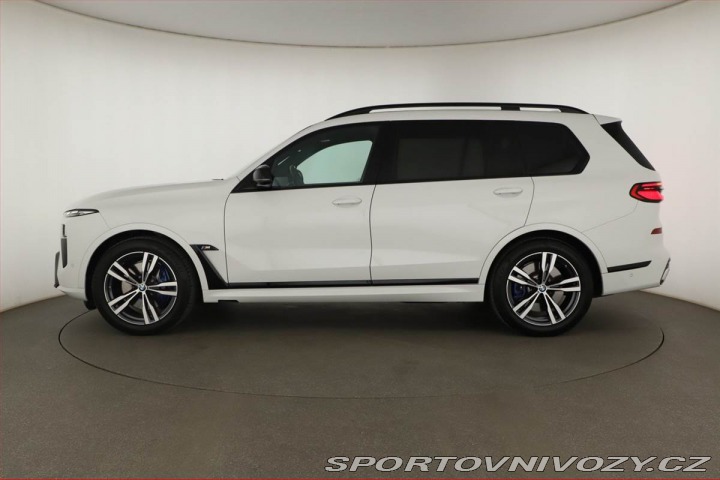 BMW X7 M60i, 7míst, Vzduch 2024