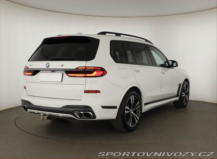 BMW X7 M60i, 7míst, Vzduch 2024