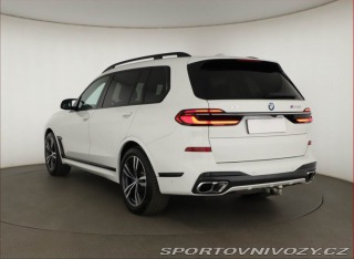 BMW X7 M60i 2024