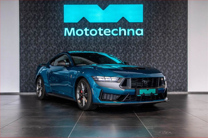 Ford Mustang Dark Horse