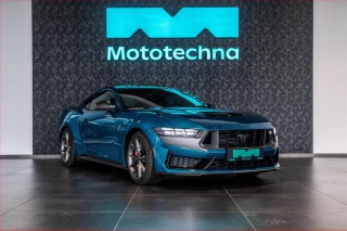 Ford Mustang Dark Horse