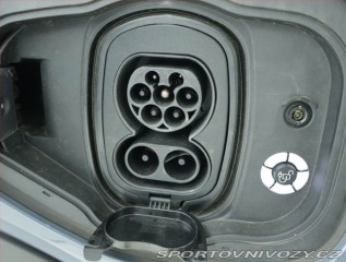 Ford Mustang Mach-E Standard Range RWD 2024