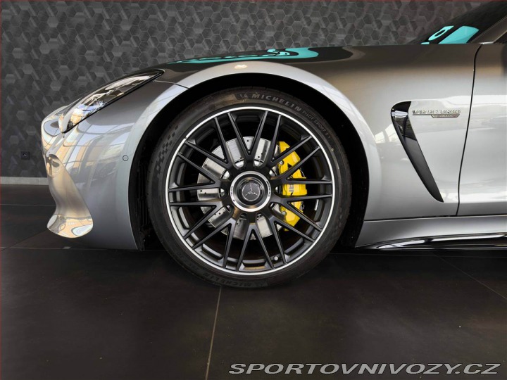 Mercedes-Benz AMG GT 63 4MATIC+ 2025