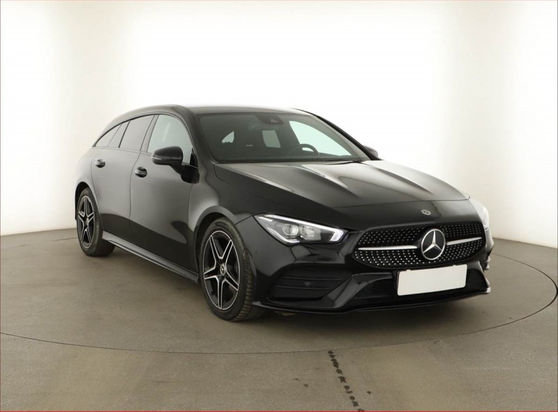 Mercedes-Benz CLA 220 d, ACC, Výhřev, Kamer