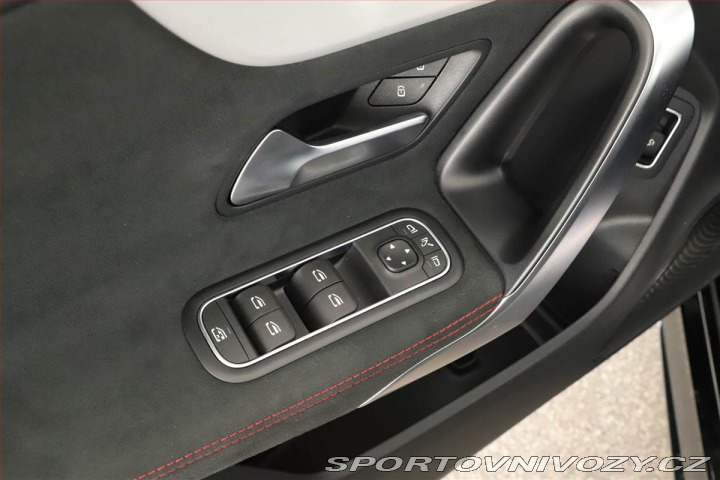 Mercedes-Benz CLA 200 2024