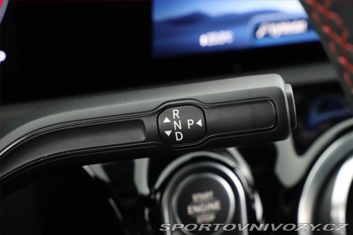 Mercedes-Benz CLA 200 2025