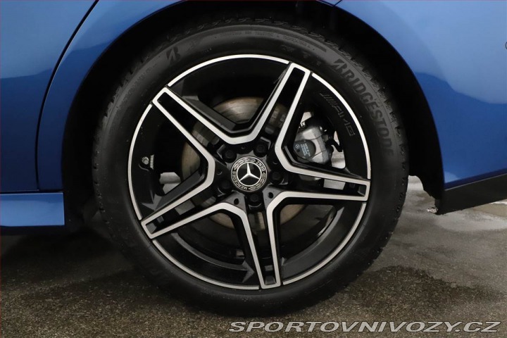 Mercedes-Benz CLA 200 2025