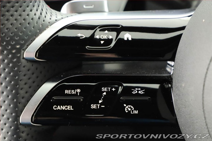 Mercedes-Benz CLA 200, AMG Line 2025