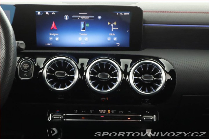 Mercedes-Benz CLA 200, AMG Line 2025