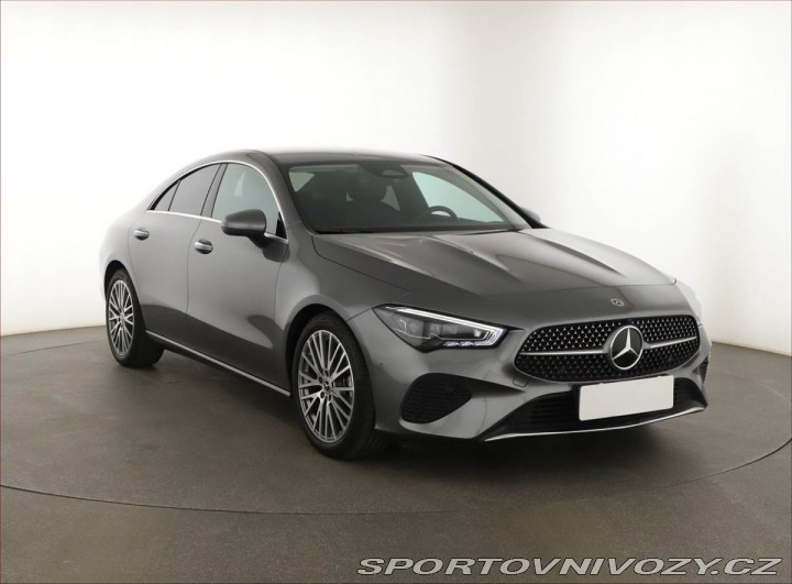 Mercedes-Benz CLA 200, Progressive 2025