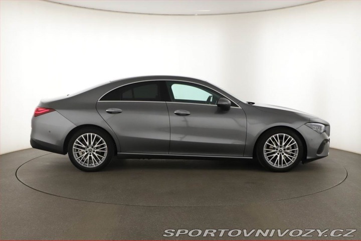 Mercedes-Benz CLA 200, Progressive 2025