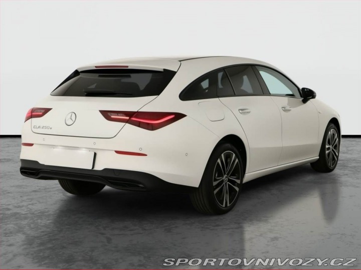 Mercedes-Benz CLA 250 e, Progressive, Kamer 2025
