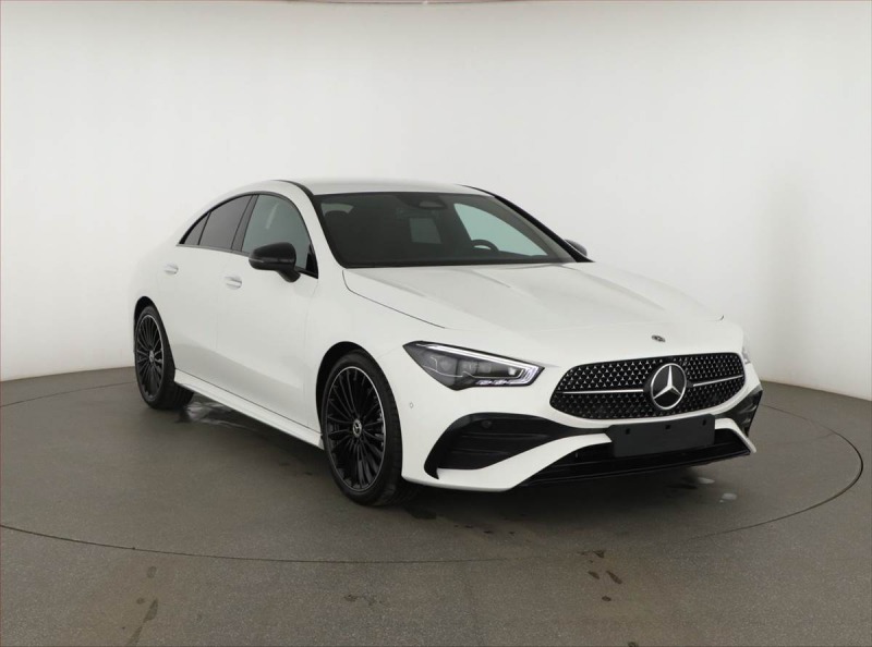 Mercedes-Benz CLA 200, AMG Line, Výhřev, Ka