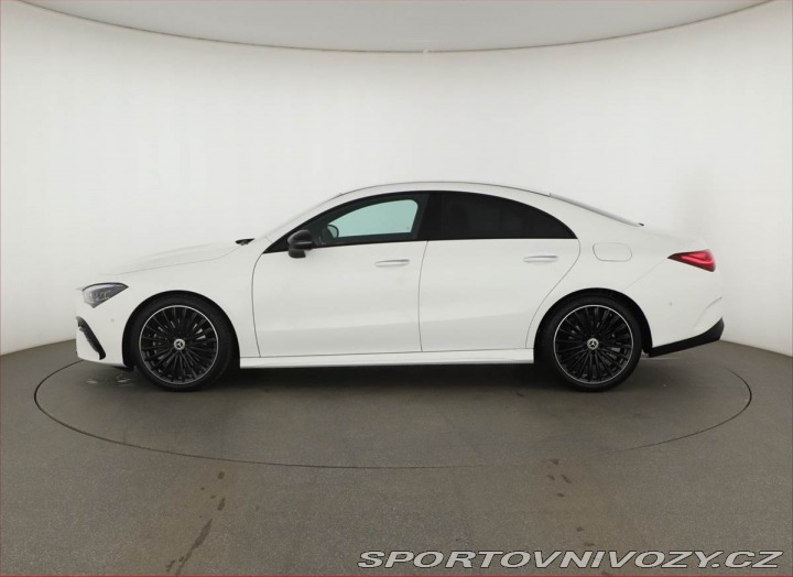 Mercedes-Benz CLA 200, AMG Line, Výhřev, Ka 2025