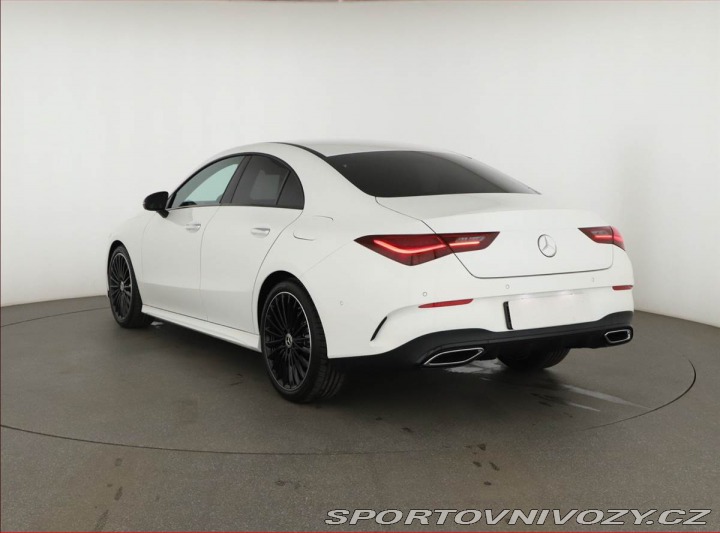Mercedes-Benz CLA 200, AMG Line, Výhřev, Ka 2025