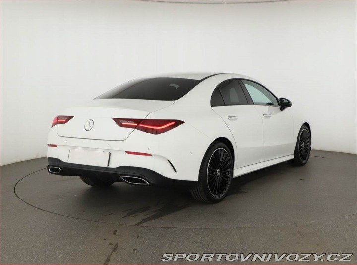 Mercedes-Benz CLA 200, AMG Line, Výhřev, Ka 2025