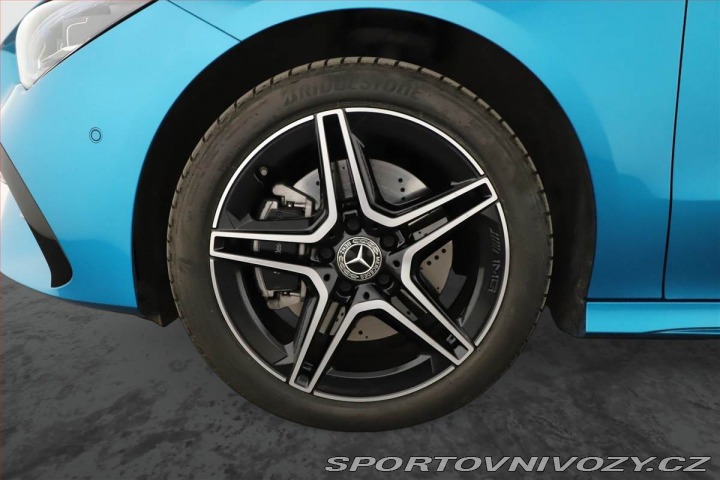 Mercedes-Benz CLA 250 e, AMG, ACC, Výhřev 2025