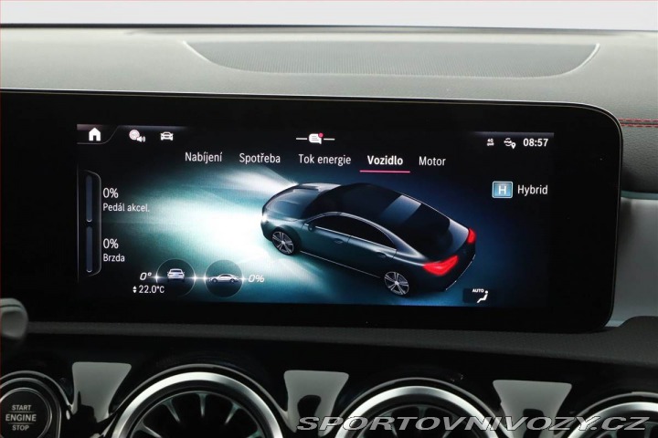 Mercedes-Benz CLA 250 e, AMG, ACC, Výhřev 2025