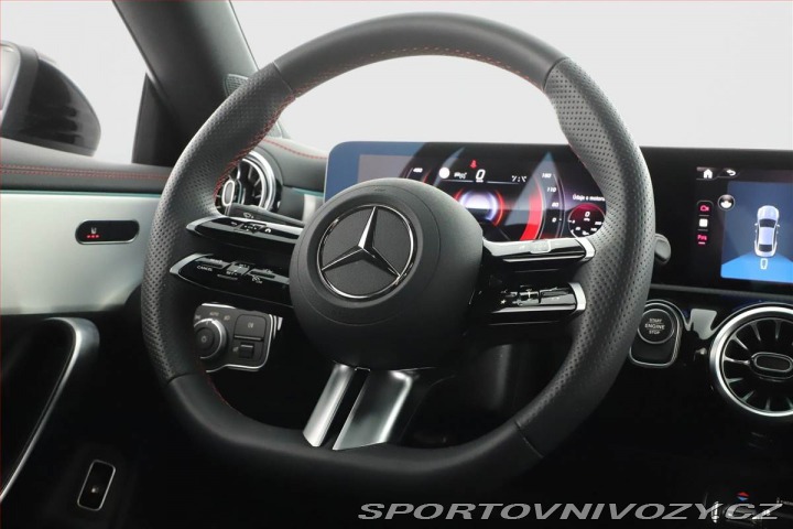 Mercedes-Benz CLA 250 e, AMG, ACC, Výhřev 2025