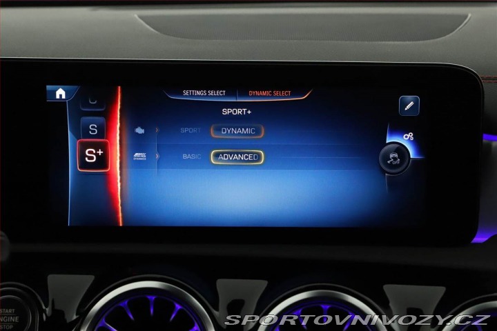 Mercedes-Benz CLA 35 AMG 2024