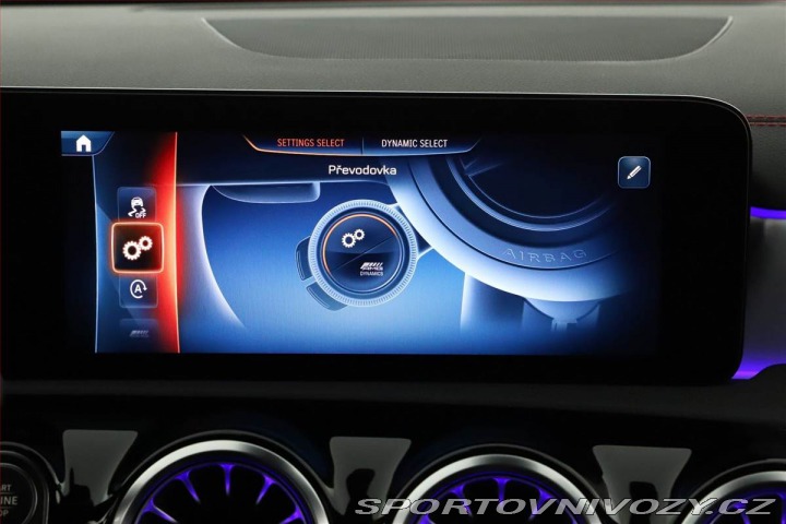 Mercedes-Benz CLA 35 AMG 2024