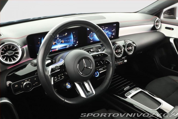 Mercedes-Benz CLA 35 AMG 2024