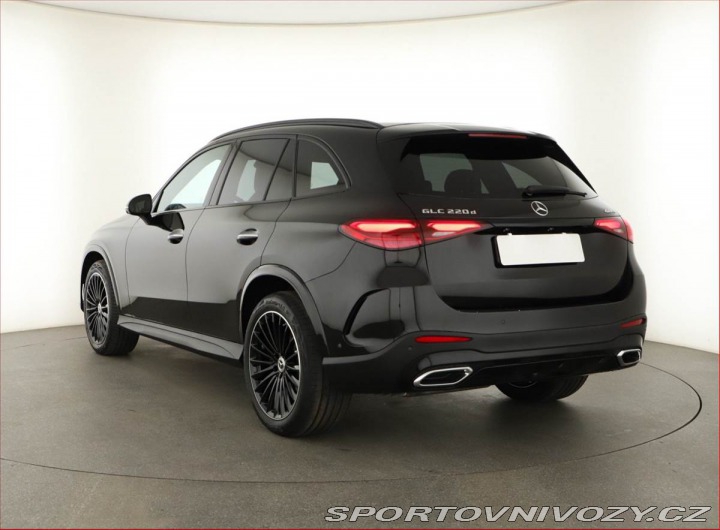 Mercedes-Benz Ostatní modely GLC 220 d 4MATIC, AMG Line 2025