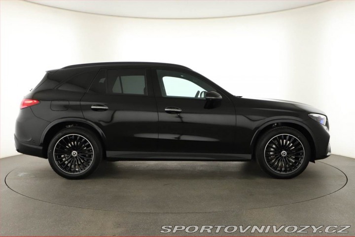 Mercedes-Benz Ostatní modely GLC 220 d 4MATIC, AMG Line 2025