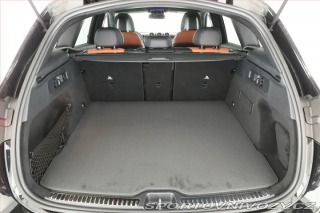 Mercedes-Benz Ostatní modely GLC 220 d 4MATIC, AMG Line 2025