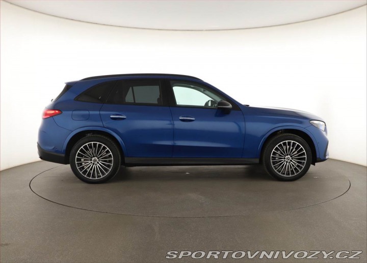 Mercedes-Benz Ostatní modely GLC 300 e 4MATIC, AMG Line 2025
