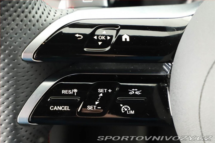 Mercedes-Benz A A 200, AMG Line, Navigace 2025