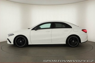 Mercedes-Benz A A 200, AMG Line, Navigace 2025