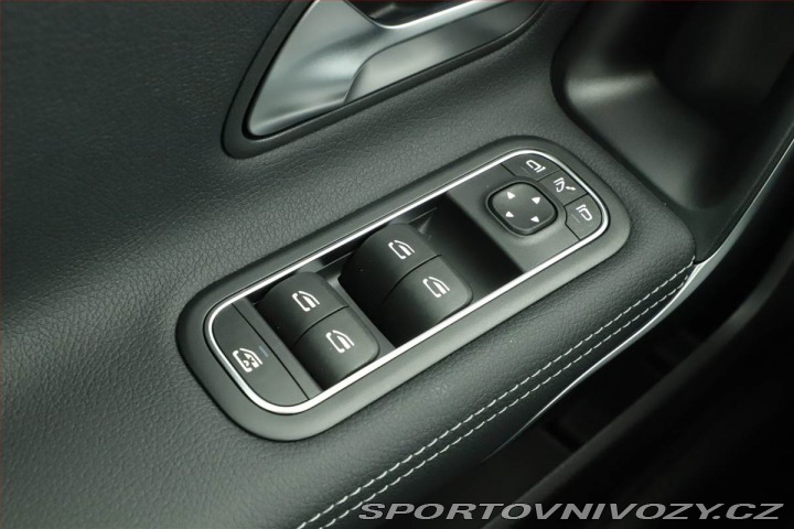 Mercedes-Benz A A 200 2025