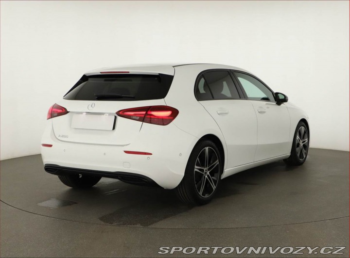 Mercedes-Benz A A 200 2025