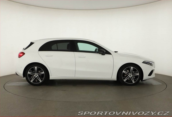 Mercedes-Benz A A 200 2025