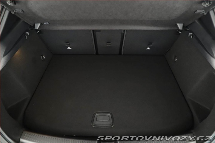 Mercedes-Benz A A 250 e, AMG Line, Naviga 2025
