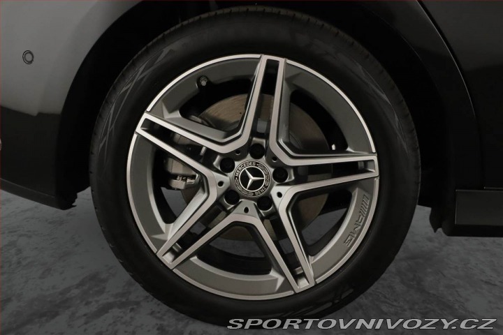 Mercedes-Benz A A 250 e, AMG Line, Naviga 2025