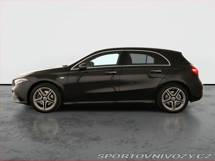 Mercedes-Benz A A 250 e, AMG Line, Naviga 2025