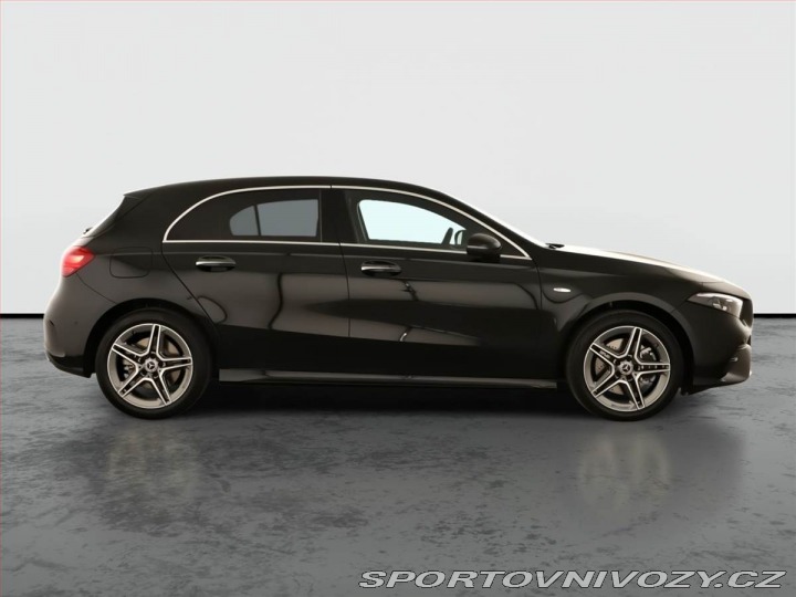 Mercedes-Benz A A 250 e, AMG Line, Naviga 2025