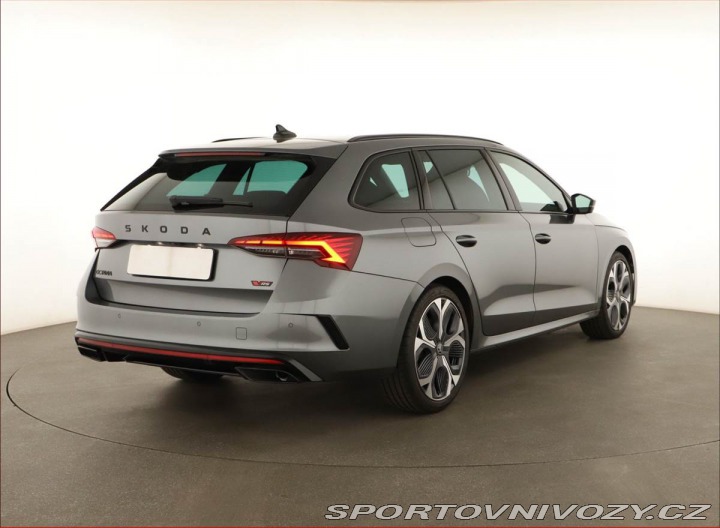 Škoda Octavia RS RS 2.0 TSI, RS 2.0TSI 195 2025