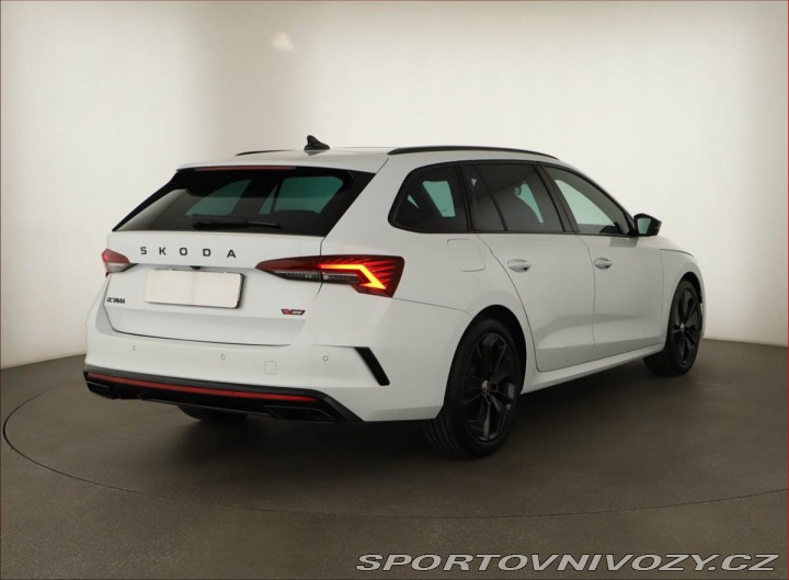 Škoda Octavia RS RS 2.0 TSI, RS, Navigace 2025