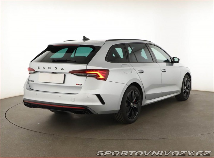 Škoda Octavia RS RS 2.0 TSI, RS, Matrix Fu 2024