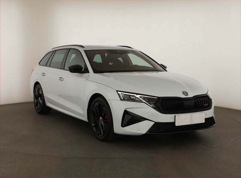 Škoda Octavia RS RS 2.0 TSI, RS, Navigace